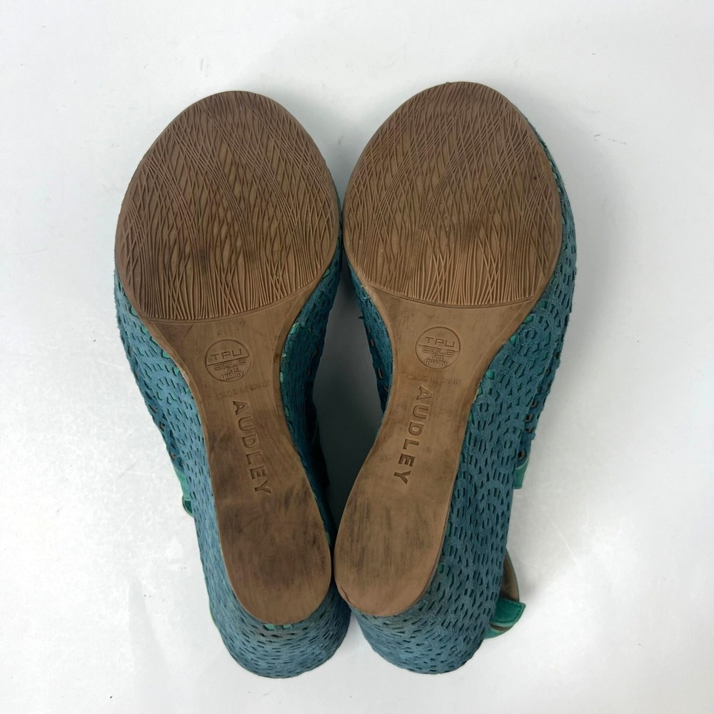 Audley London Teal Green Suede Laser Cut Wedge Sandals 9 Peep Toe Slingback Boho - Picture 12 of 12